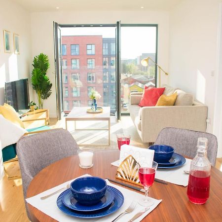 Exoticstay Apartments - Ultra Luxe Top Floor Suite - City Centre Apartment With Cube View - Smart 4K Tv With Ultrafast Wifi & Netflix バーミンガム エクステリア 写真