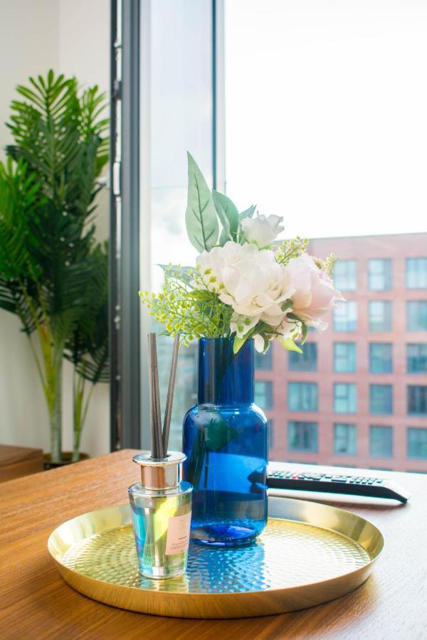 Exoticstay Apartments - Ultra Luxe Top Floor Suite - City Centre Apartment With Cube View - Smart 4K Tv With Ultrafast Wifi & Netflix バーミンガム エクステリア 写真